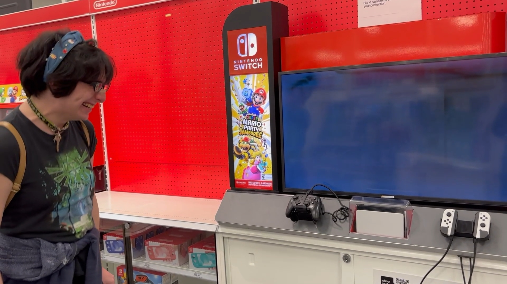 periwinkle in glasses